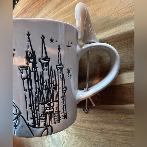🆕 Disney Cinderella Mug with Princess and Castle 🏰 - Picture 3 of 8
